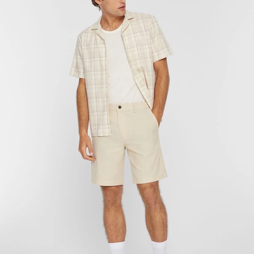 Maddox Chambray 9" Shorts - New With Tags - NEVER WORN - Khaki